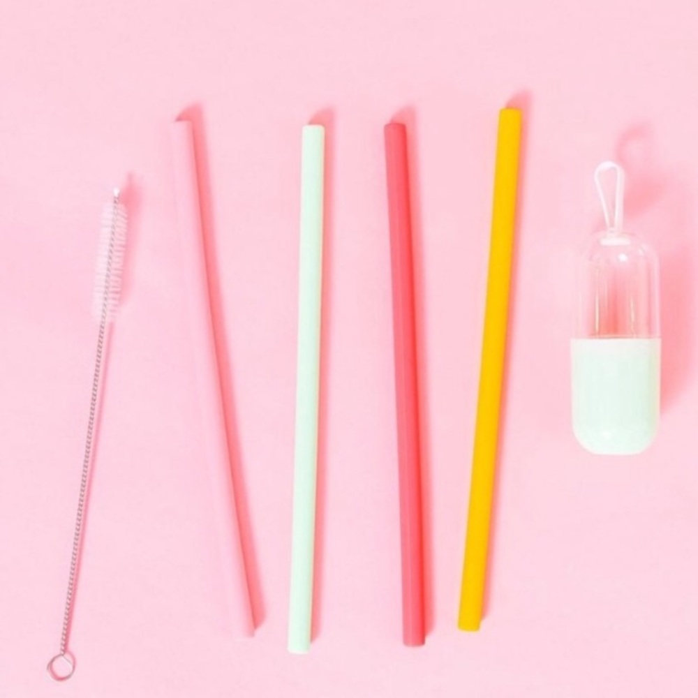 🌟Chic & Tonic Silicone Straws🌟